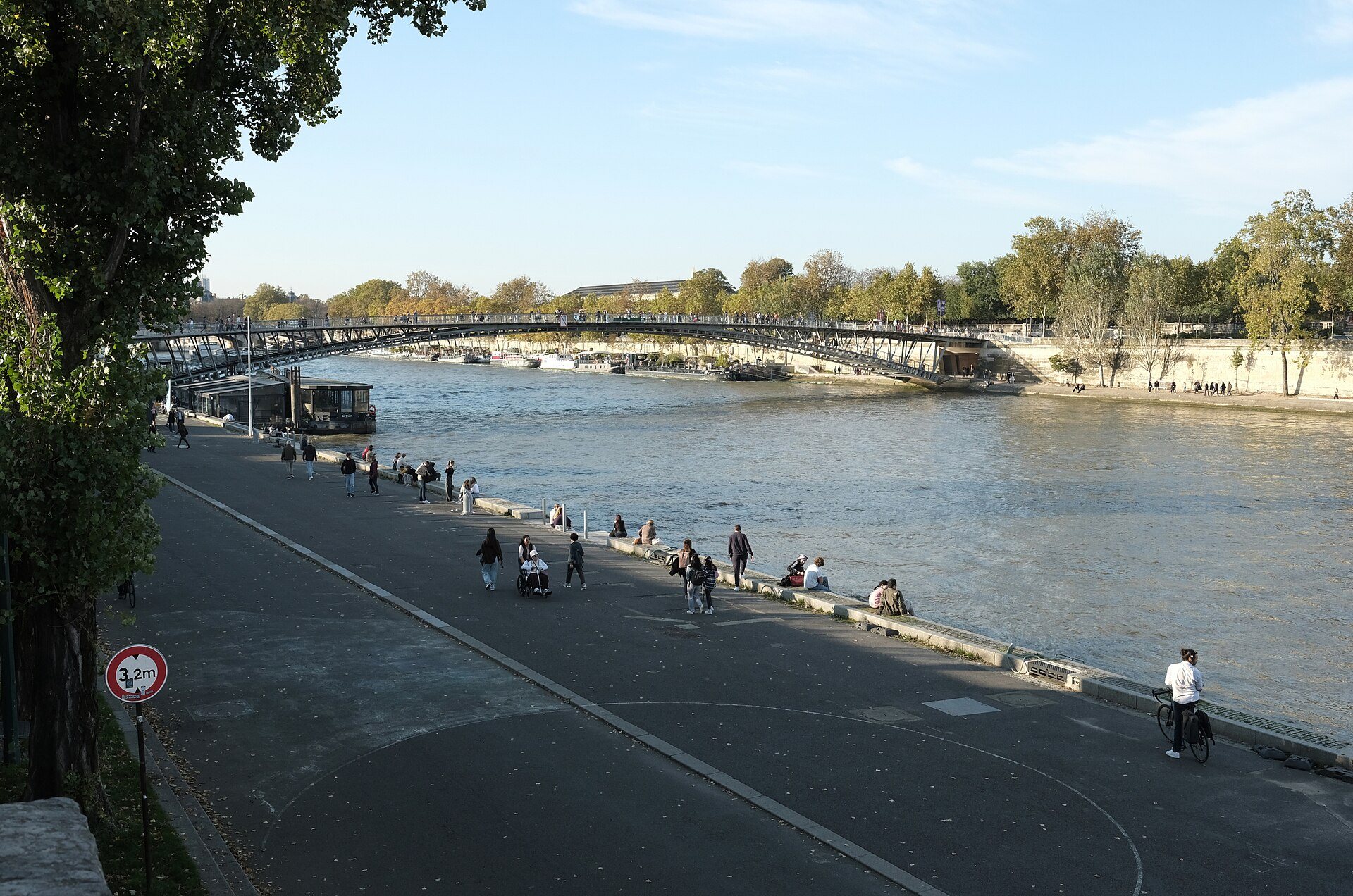 The Passerelle Léopold-Sédar-Senghor footbridge linking the Tuileries to the Musée d'Orsay.